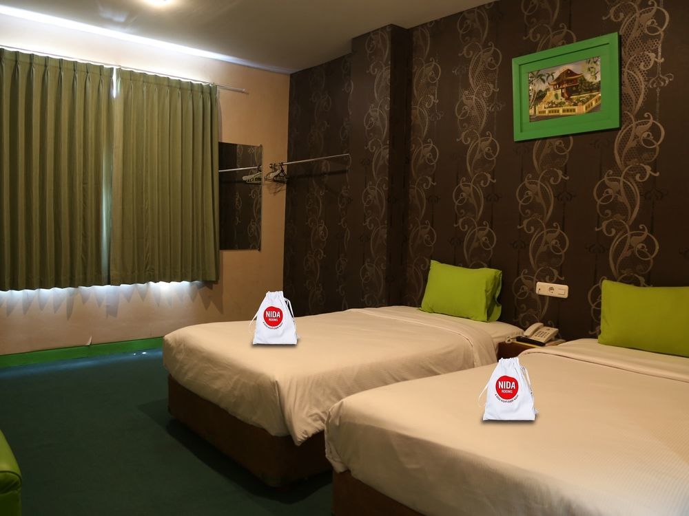 Nida Rooms Makassar Jampea 19536 Exterior foto