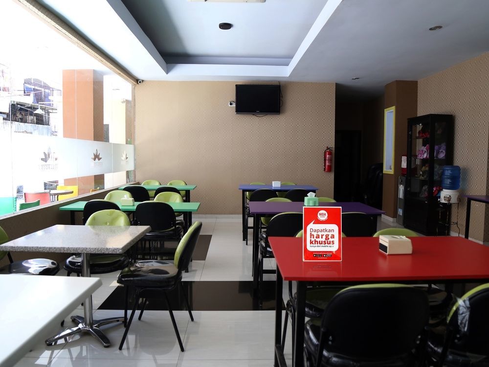 Nida Rooms Makassar Jampea 19536 Exterior foto
